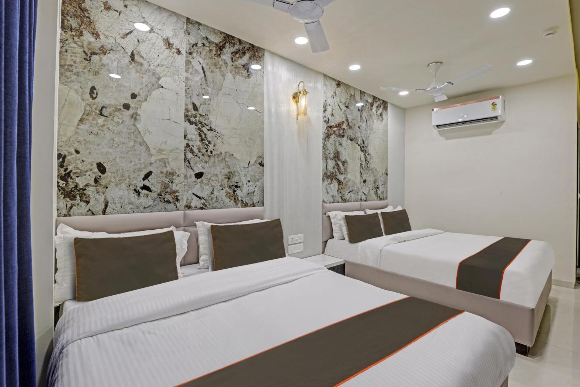 Hotel Collection O Alpha One Ahmadabad Zewnętrze zdjęcie